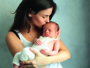 Baby Geborgenheit Schmerzen beim Stillen